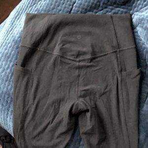 Athleta Salutation Stash Pocket II Tight Black